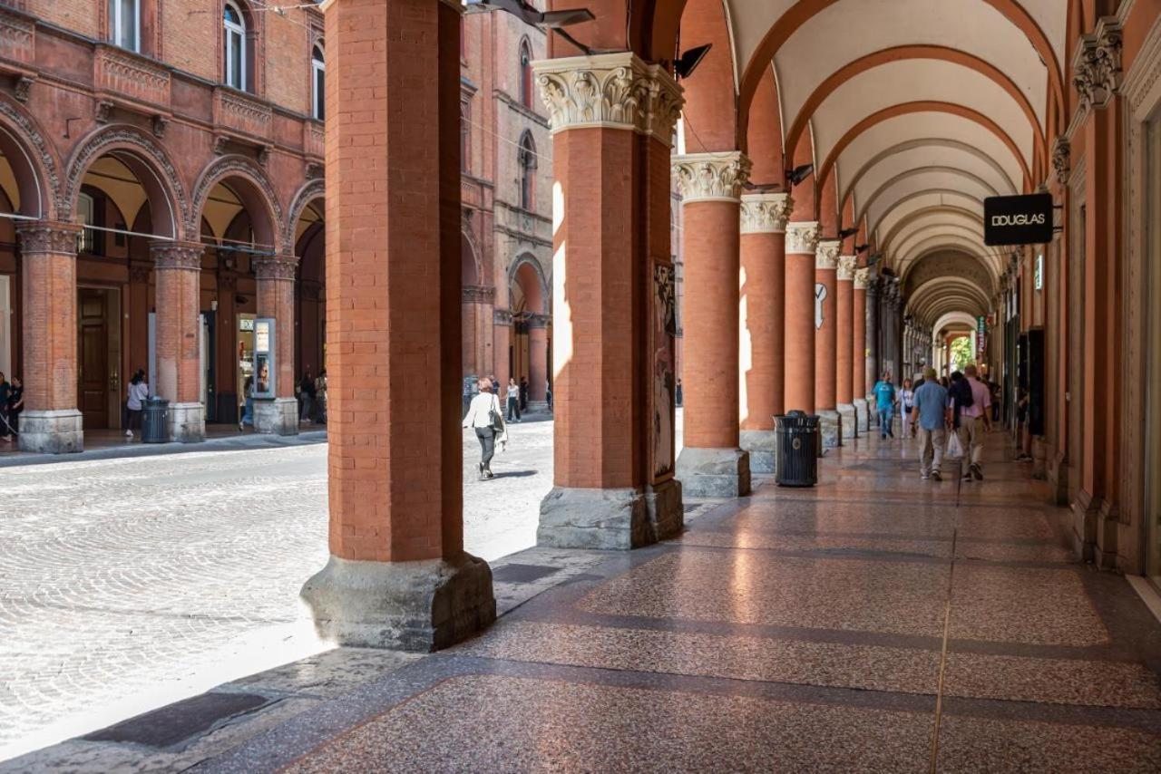 Nettuno Luxuryh - Bolognacentro Duomo Rooms And Suites Eksteriør billede